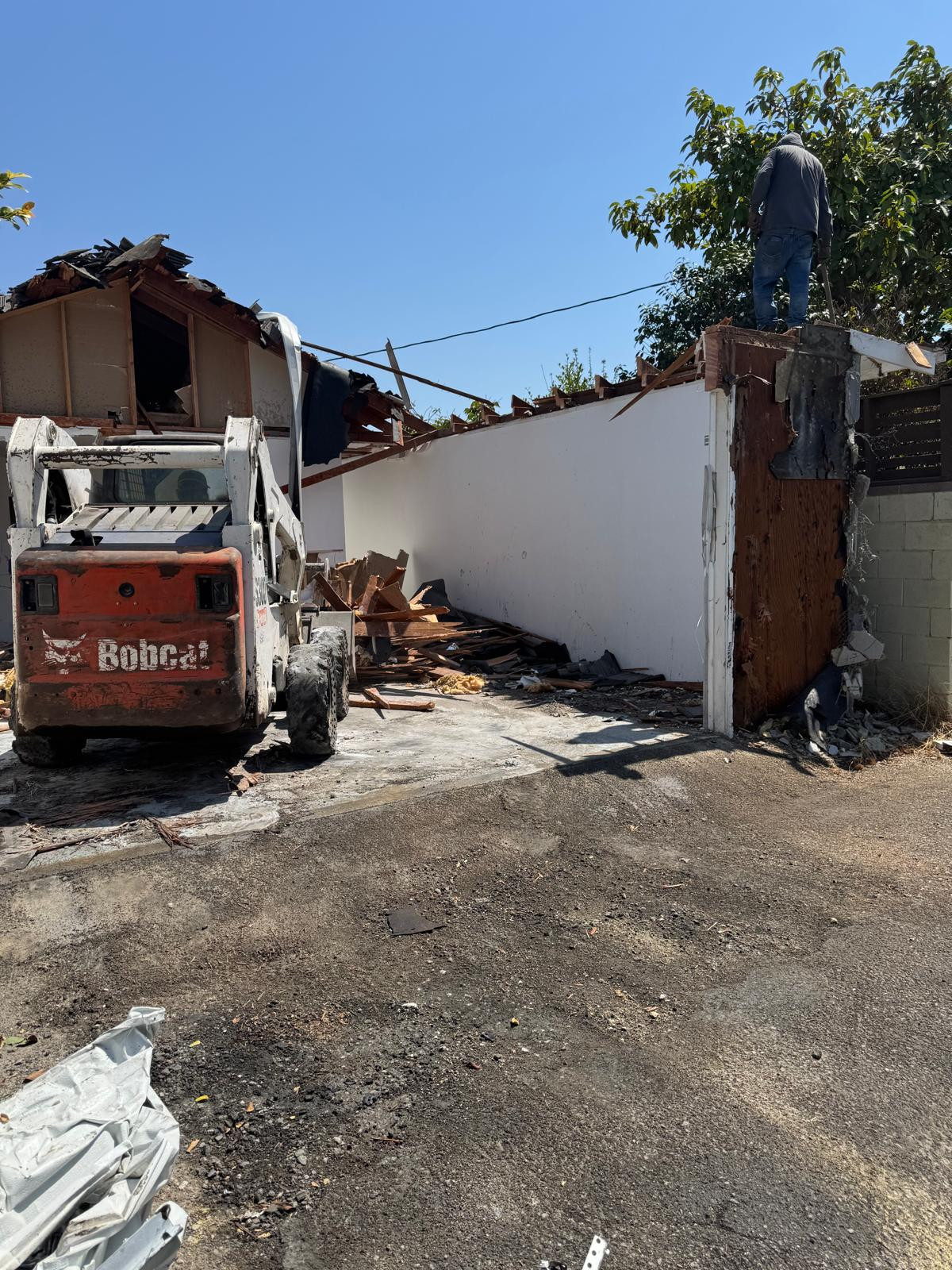 Barry Ave rebuild photo 19