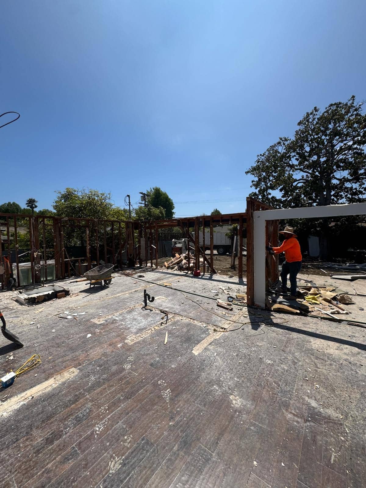 Barry Ave rebuild photo 21