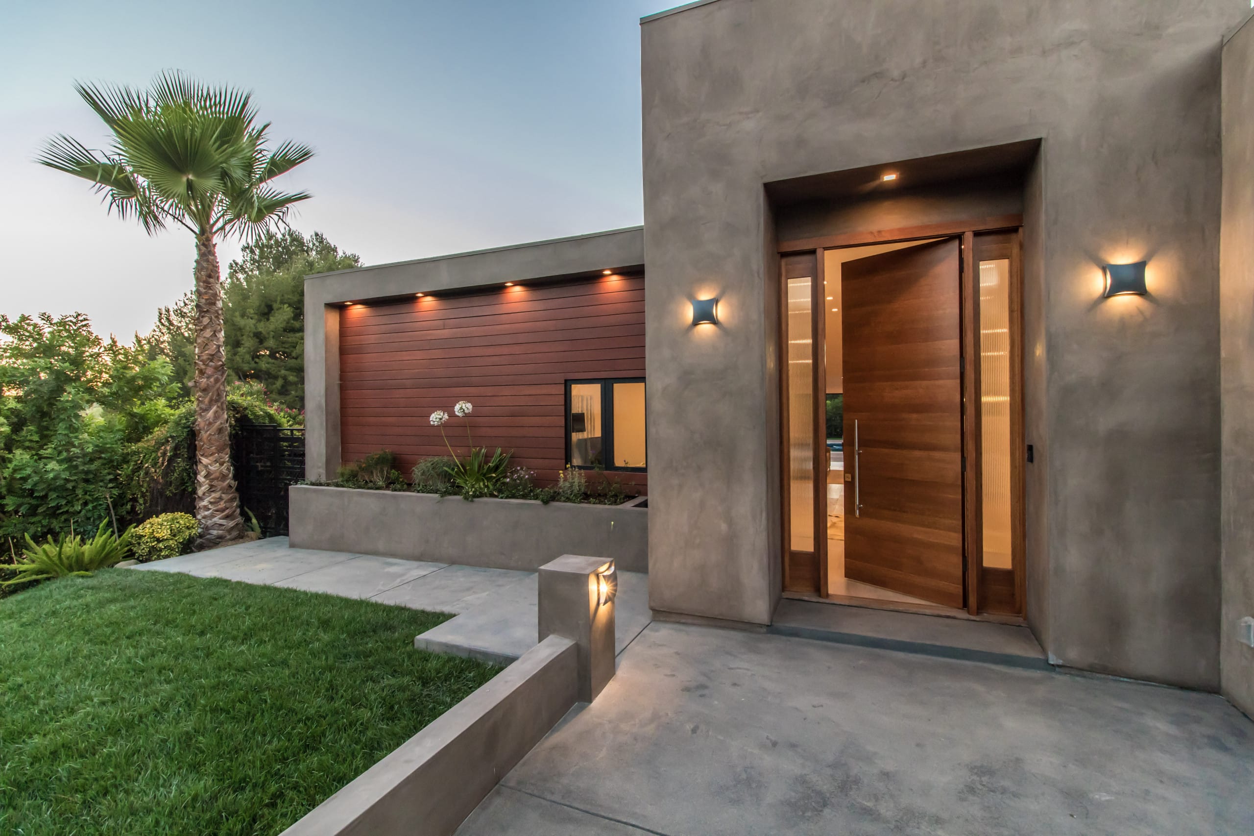 Dona Lona Dr custom home photo 6