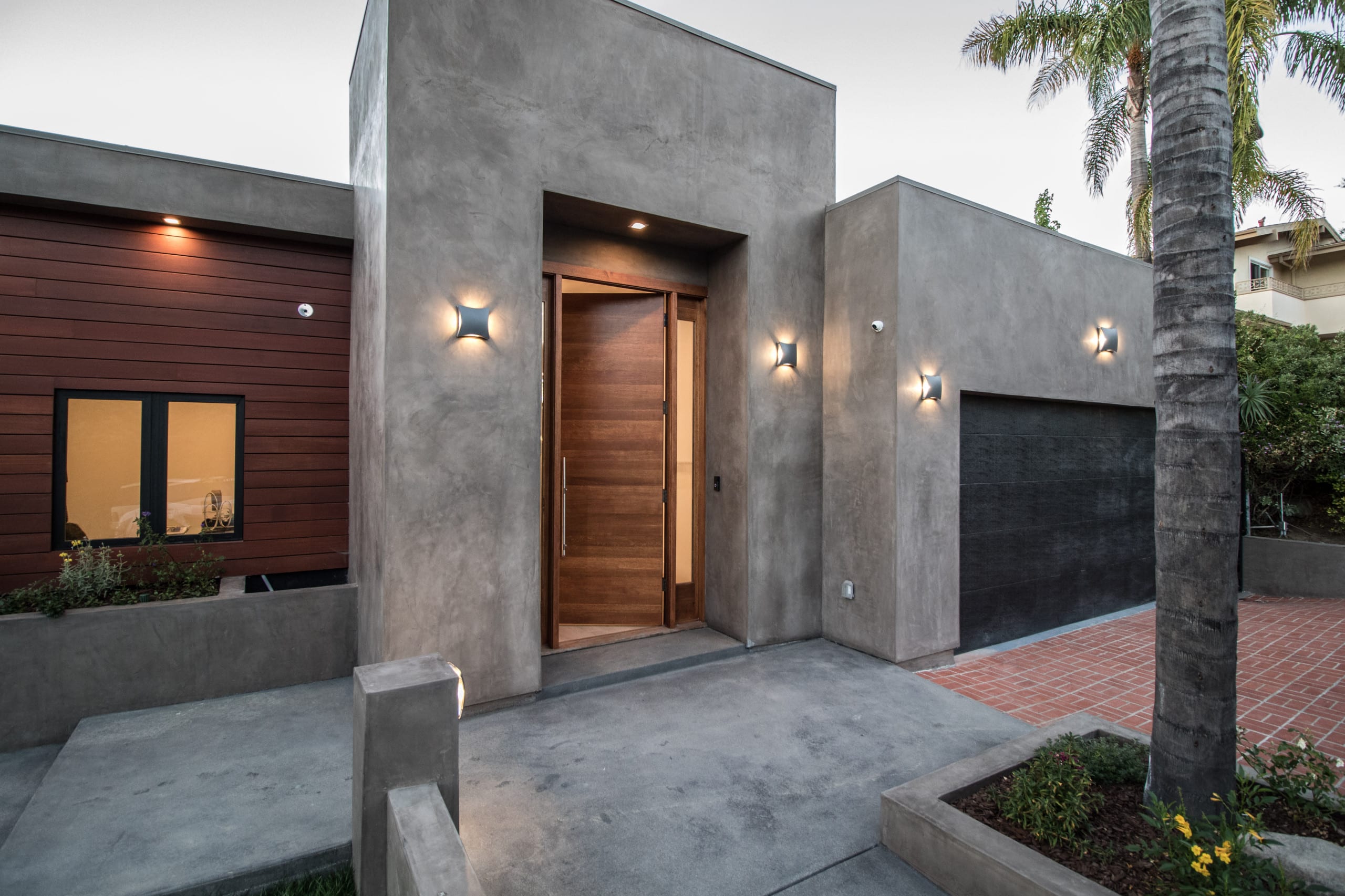Dona Lona Dr custom home photo 7